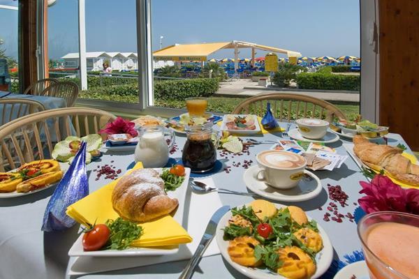 Hotel Marina Fano Zewnętrze zdjęcie