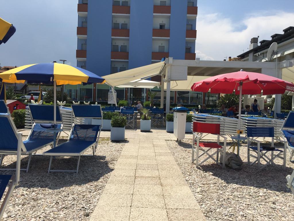 Hotel Marina Fano Zewnętrze zdjęcie